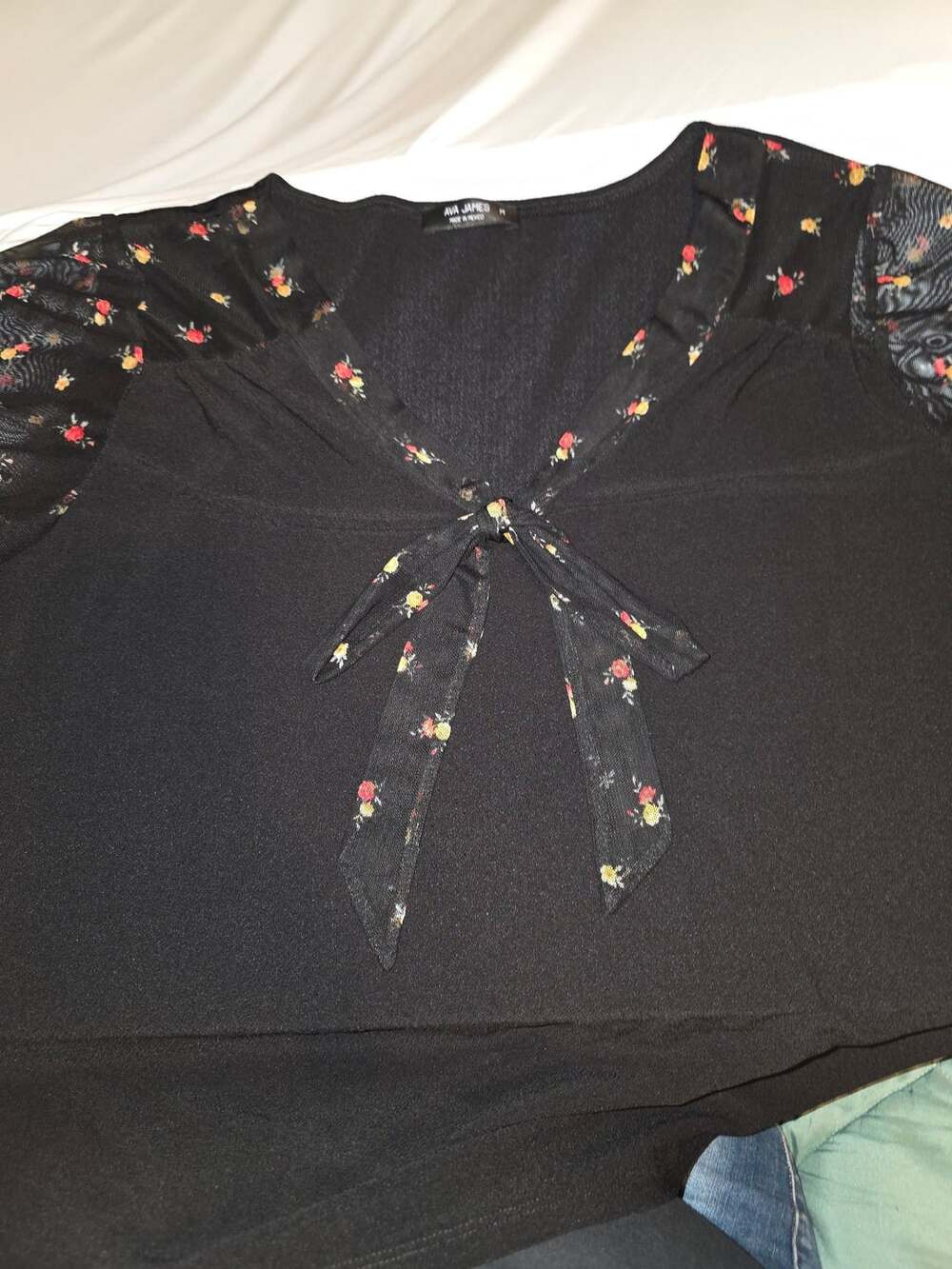 Ava James Tie Front Floral Mesh Top Size M Black